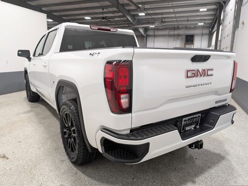 Used 2025 GMC Sierra 1500 Elevation AWD/4WD image 5