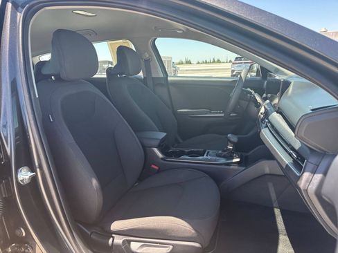 Used 2026 Kia K4 FWD image 35