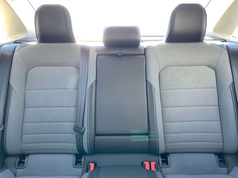 Used 2025 Volkswagen Jetta SE image 37