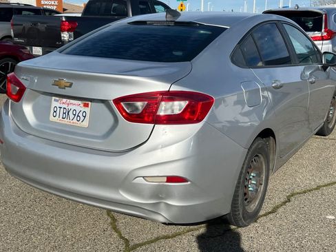Used 2017 Chevrolet Cruze LS image 2