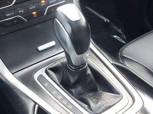 Used 2017 Ford Edge SEL w/ Equipment Group 201A image 30