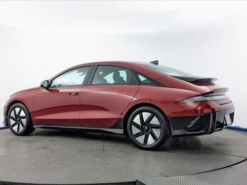 Used 2024 Hyundai Ioniq 6 SE RWD image 6