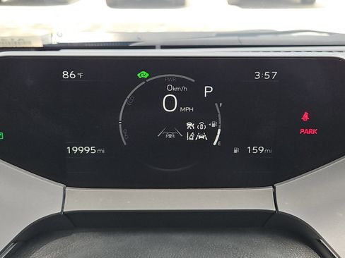 Used 2025 Toyota Prius XLE FWD image 22