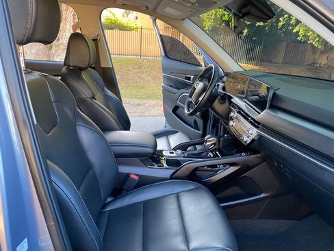 Used 2024 Kia Telluride S w/ S Sunroof Package image 52