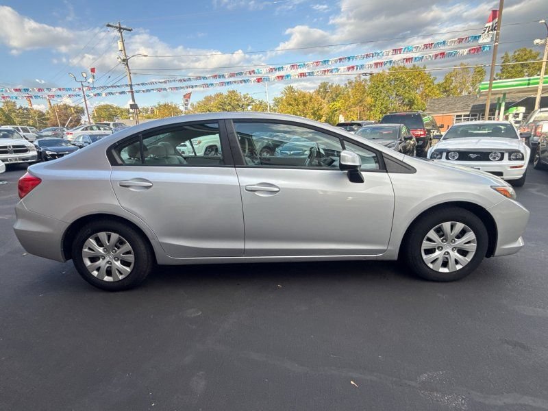 Used 2012 Honda Civic LX image 4