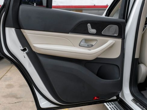 Used 2020 Mercedes-Benz GLS 450 4MATIC image 53