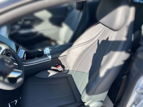 New 2026 Mercedes-Benz CLE 300 4MATIC Coupe image 11