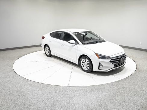 Used 2019 Hyundai Elantra SE w/ Cargo Package FWD image 25