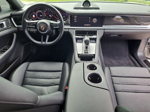 Used 2023 Porsche Panamera Platinum Edition image 4