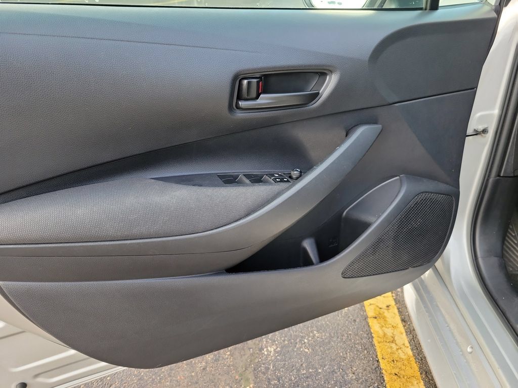 Used 2024 Toyota Corolla LE FWD image 24