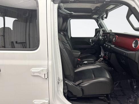 Used 2020 Jeep Gladiator Rubicon AWD/4WD image 16