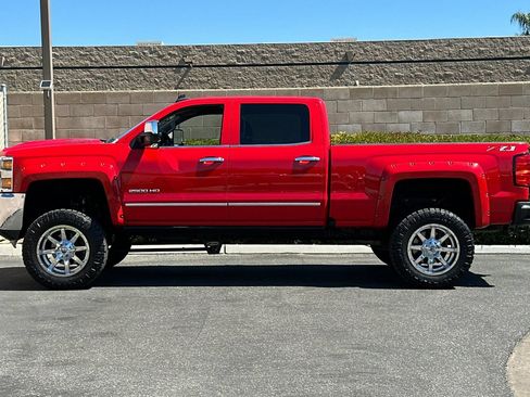 Used 2018 Chevrolet Silverado 2500 LTZ w/ Duramax Plus Package AWD/4WD image 7
