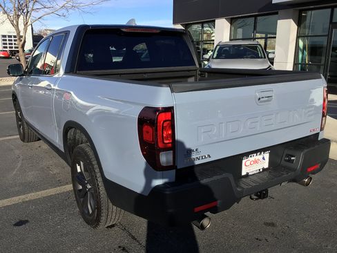 Used 2024 Honda Ridgeline Sport image 4