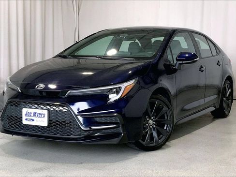 Used 2023 Toyota Corolla SE FWD image 12