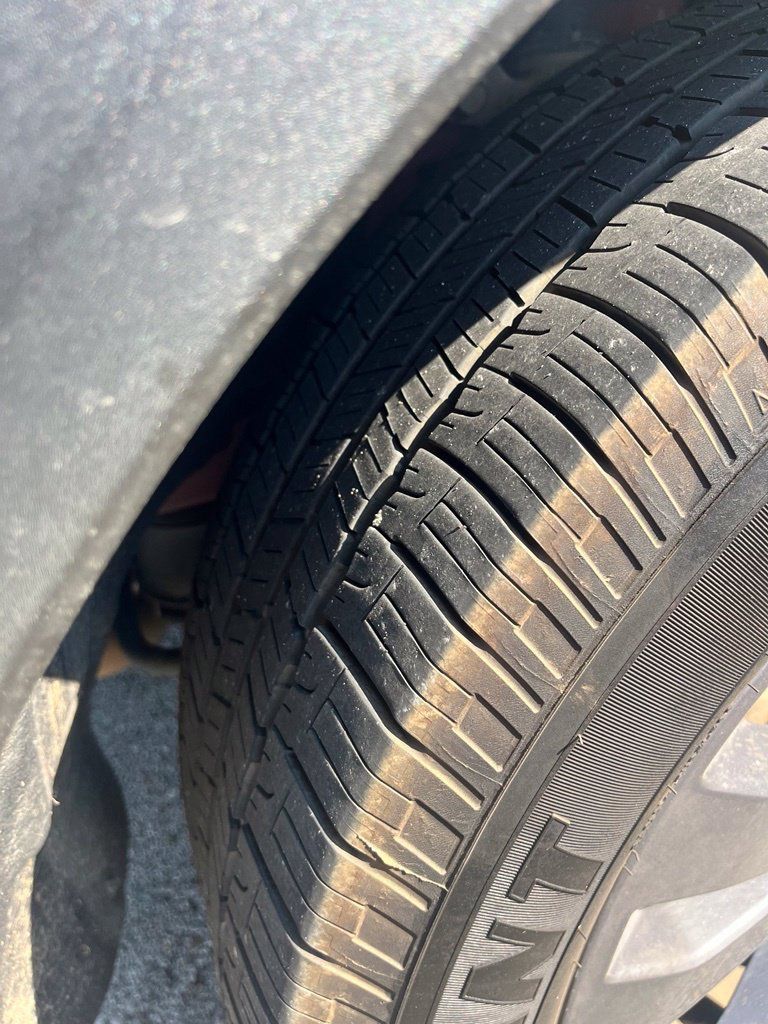 Used 2022 Ford Explorer XLT w/ Equipment Group 202A RWD image 22