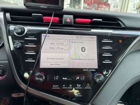 Used 2020 Toyota Camry XSE image 41