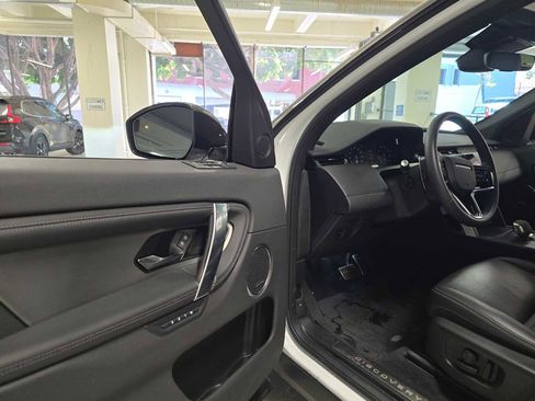 Certified 2024 Land Rover Discovery Sport Dynamic SE image 19