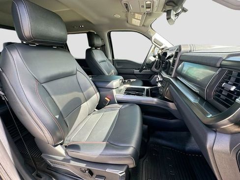 Used 2023 Ford F250 Lariat w/ Lariat Ultimate Package AWD/4WD image 28