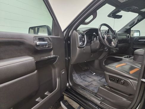 Used 2021 GMC Sierra 1500 AT4 w/ AT4 Premium Package AWD/4WD image 11