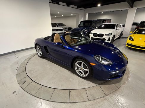 Used 2022 Porsche 718 Boxster image 12