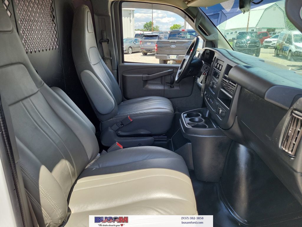 Used 2020 Chevrolet Express 2500 w/ Communications Package RWD image 10