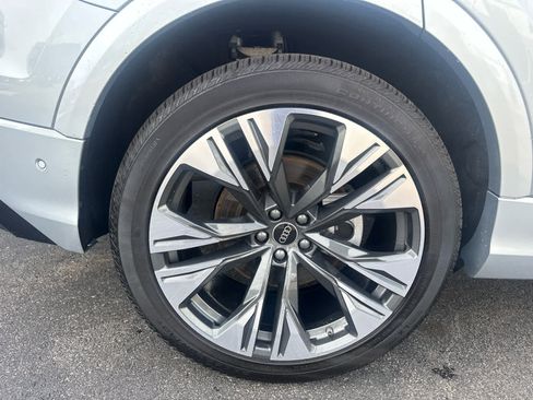 Used 2025 Audi Q8 Premium Plus w/ Premium Plus Package image 26