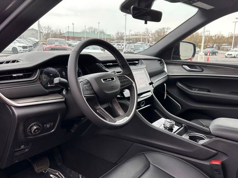 New 2026 Jeep Grand Cherokee L Limited w/ Limited Altitude Package image 10