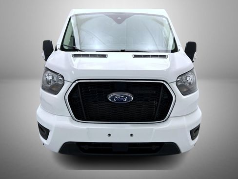 Used 2025 Ford Transit 350 XLT RWD image 2