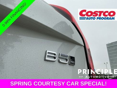 New 2026 Volvo XC90 B5 Plus w/ Protection Package Premier AWD/4WD image 13