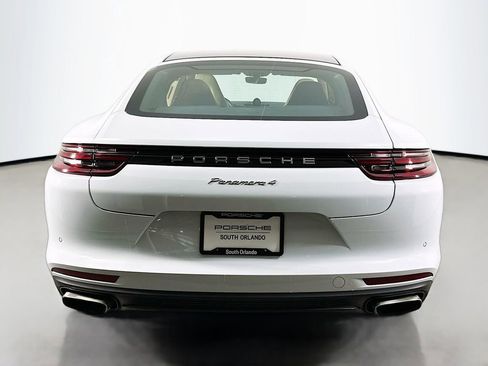 Used 2018 Porsche Panamera 4 image 10