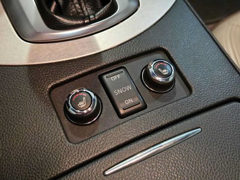 Used 2009 INFINITI G37 x Coupe w/ Premium Pkg AWD/4WD image 28