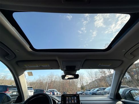 Used 2025 Honda CR-V EX-L image 16