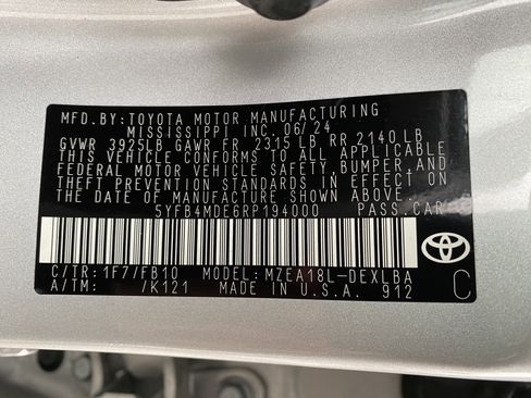 Used 2024 Toyota Corolla LE image 34
