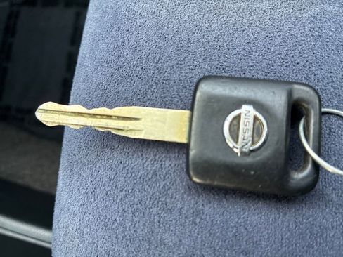 Used 2011 Nissan Versa Sedan image 27