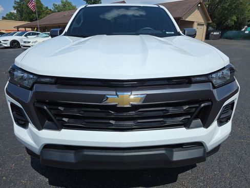 Used 2024 Chevrolet Colorado LT w/ LT Convenience Package II RWD image 12
