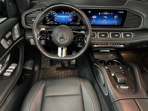 Certified 2025 Mercedes-Benz GLS 450 4MATIC image 45
