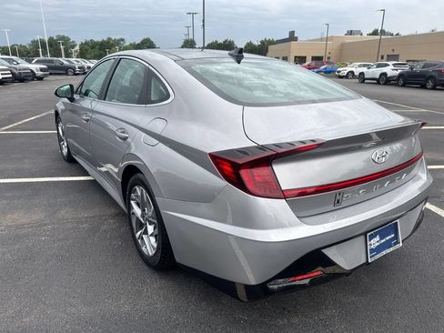 Certified 2023 Hyundai Sonata SEL w/ Convenience Package FWD image 4