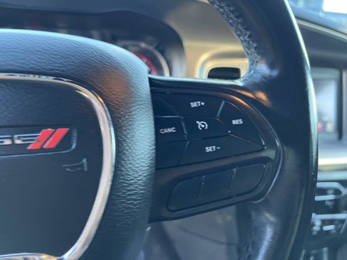 Used 2020 Dodge Charger SXT w/ Driver Convenience Group image 15