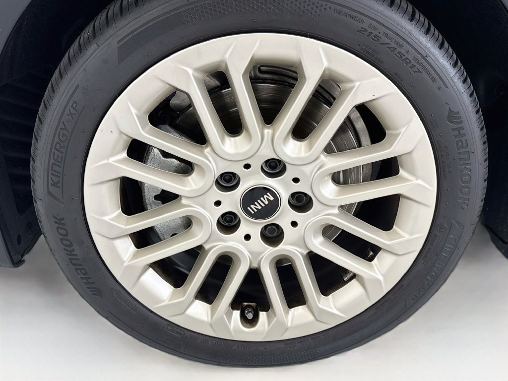 Certified 2026 MINI Cooper 2-Door Hardtop FWD image 30