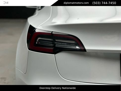 Used 2018 Tesla Model 3 Long Range image 14