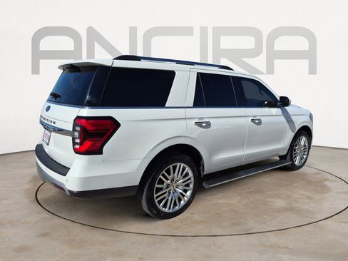 Used 2024 Ford Expedition Limited image 10