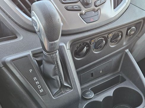Used 2015 Ford Transit 150 XLT RWD image 10