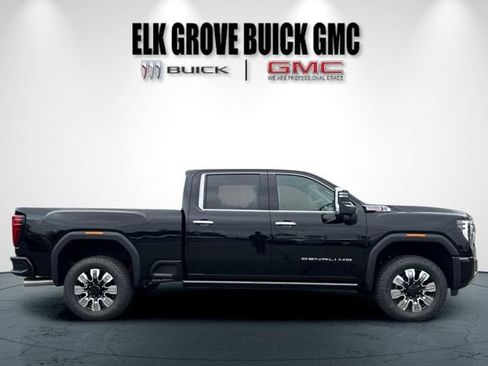 New 2026 GMC Sierra 2500 Denali w/ Denali Reserve Package AWD/4WD image 3