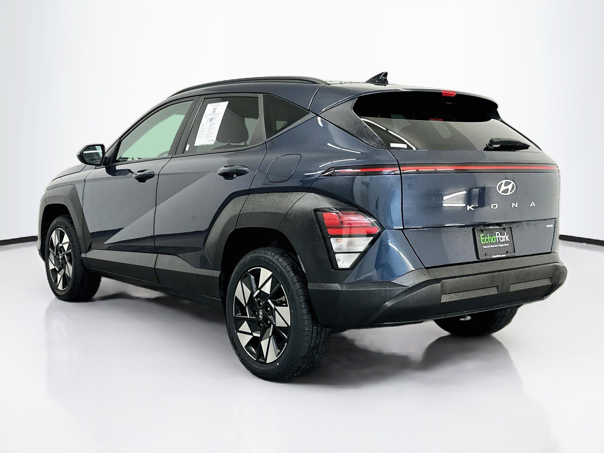 Used 2025 Hyundai Kona SEL AWD/4WD image 5