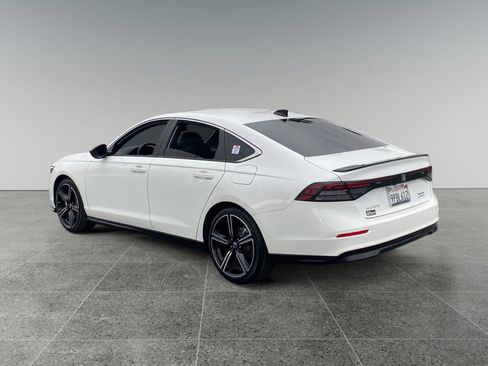 Used 2024 Honda Accord Sport image 3