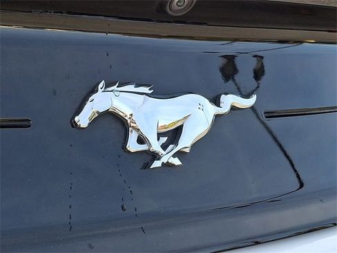 Used 2022 Ford Mustang Convertible w/ Equipment Group 101A image 31