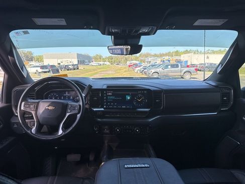 Used 2025 Chevrolet Silverado 2500 High Country w/ High Country Premium Package image 10