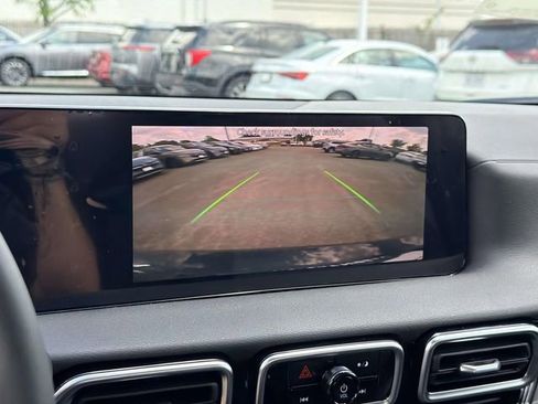 New 2026 Nissan Sentra SV w/ SV Convenience Package FWD image 21