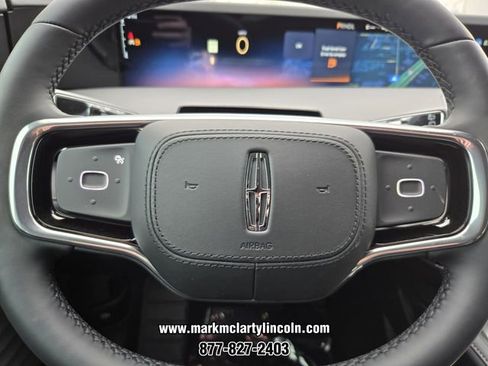 New 2026 Lincoln Nautilus Premier image 19