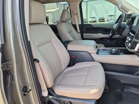 Certified 2024 Ford Expedition XLT RWD image 27